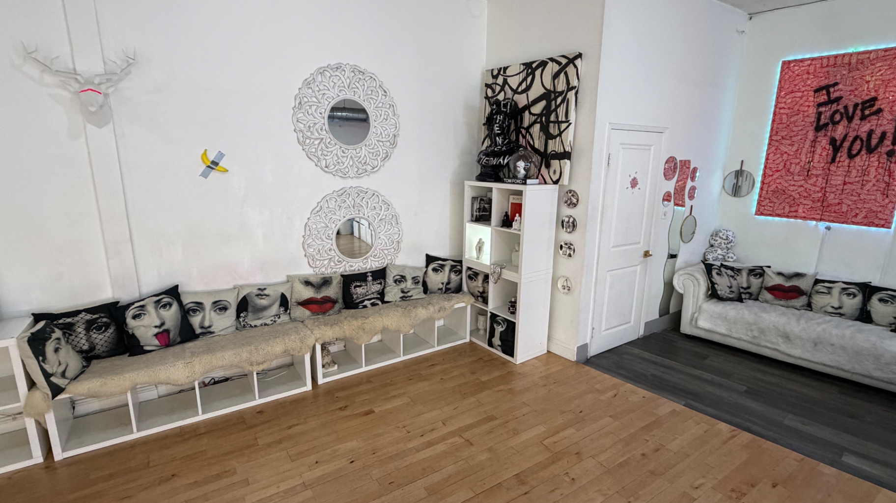 Creative lounge